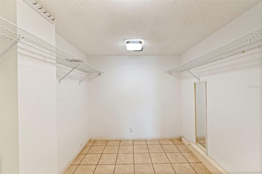For Sale: $535,000 (2 beds, 2 baths, 1424 Square Feet)