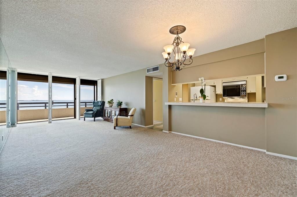 For Sale: $535,000 (2 beds, 2 baths, 1424 Square Feet)
