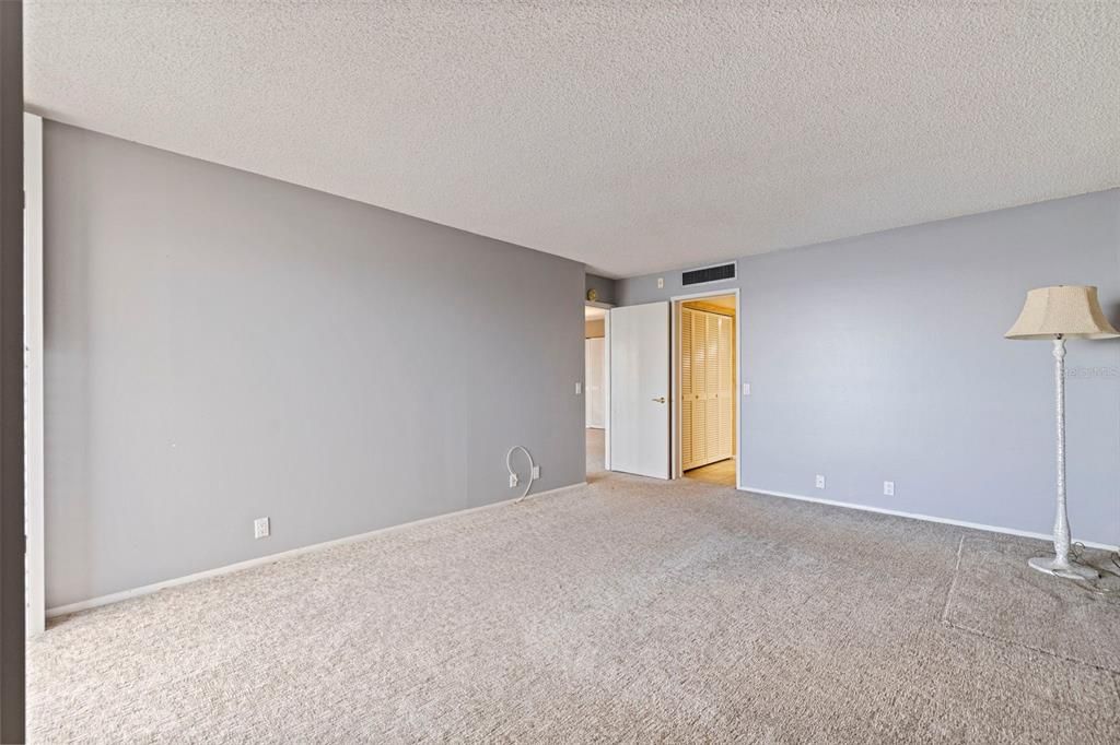 For Sale: $535,000 (2 beds, 2 baths, 1424 Square Feet)