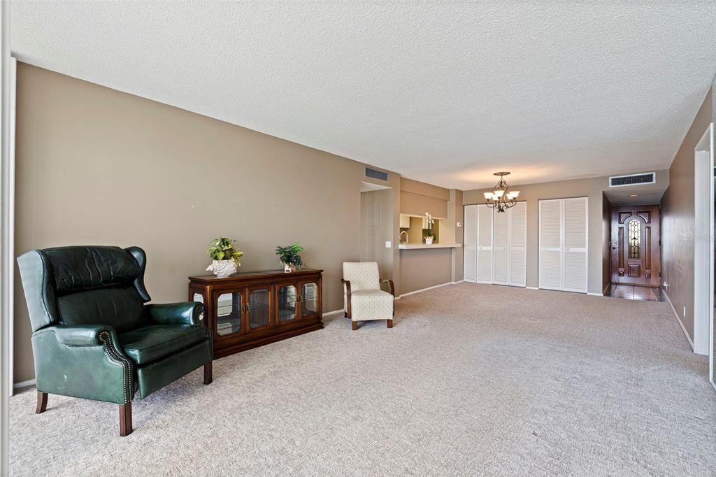 For Sale: $535,000 (2 beds, 2 baths, 1424 Square Feet)