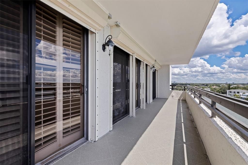 For Sale: $535,000 (2 beds, 2 baths, 1424 Square Feet)