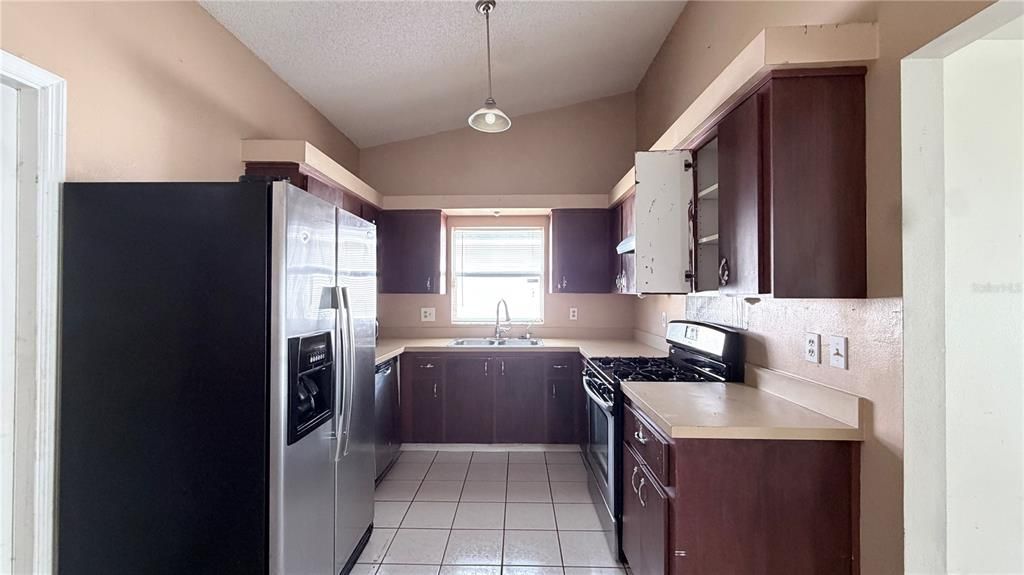 En Venta: $259,990 (3 camas, 2 baños, 1155 Pies cuadrados)