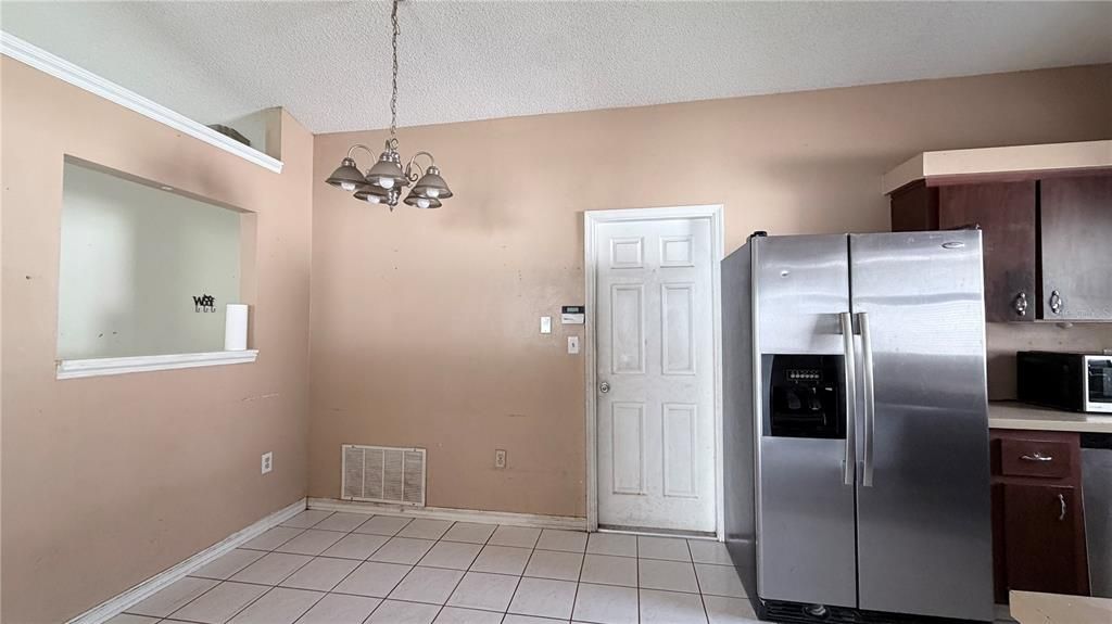 En Venta: $259,990 (3 camas, 2 baños, 1155 Pies cuadrados)