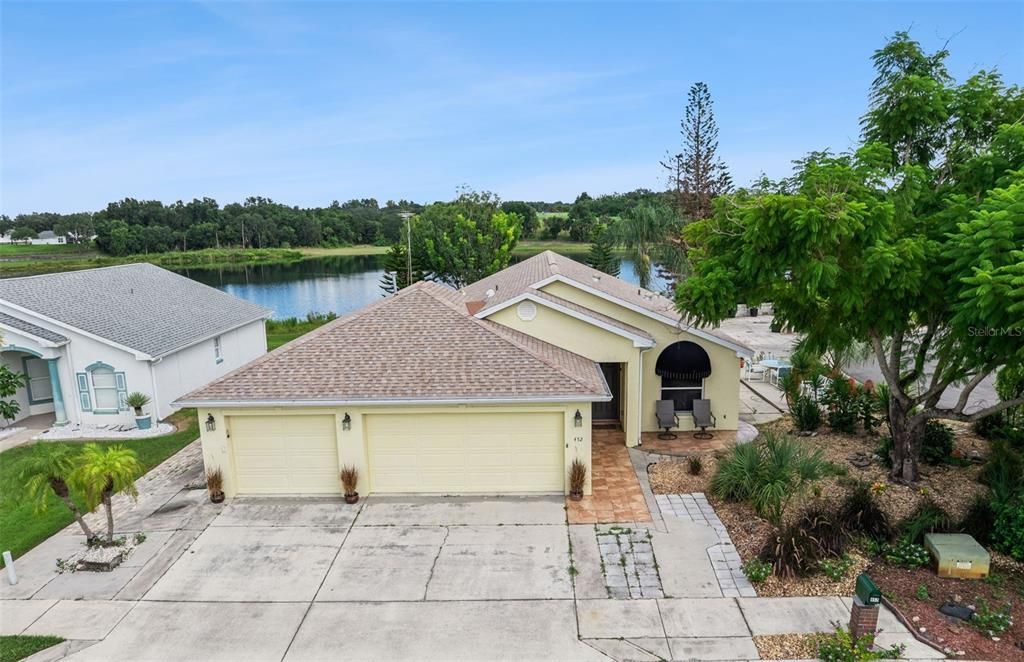 For Sale: $399,000 (3 beds, 2 baths, 1979 Square Feet)