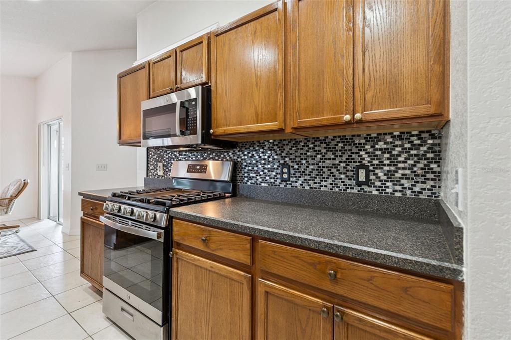 For Sale: $399,000 (3 beds, 2 baths, 1979 Square Feet)
