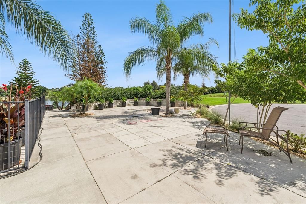 For Sale: $399,000 (3 beds, 2 baths, 1979 Square Feet)