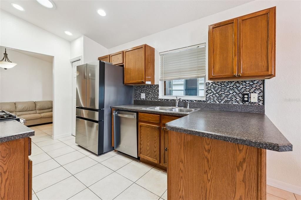 For Sale: $399,000 (3 beds, 2 baths, 1979 Square Feet)