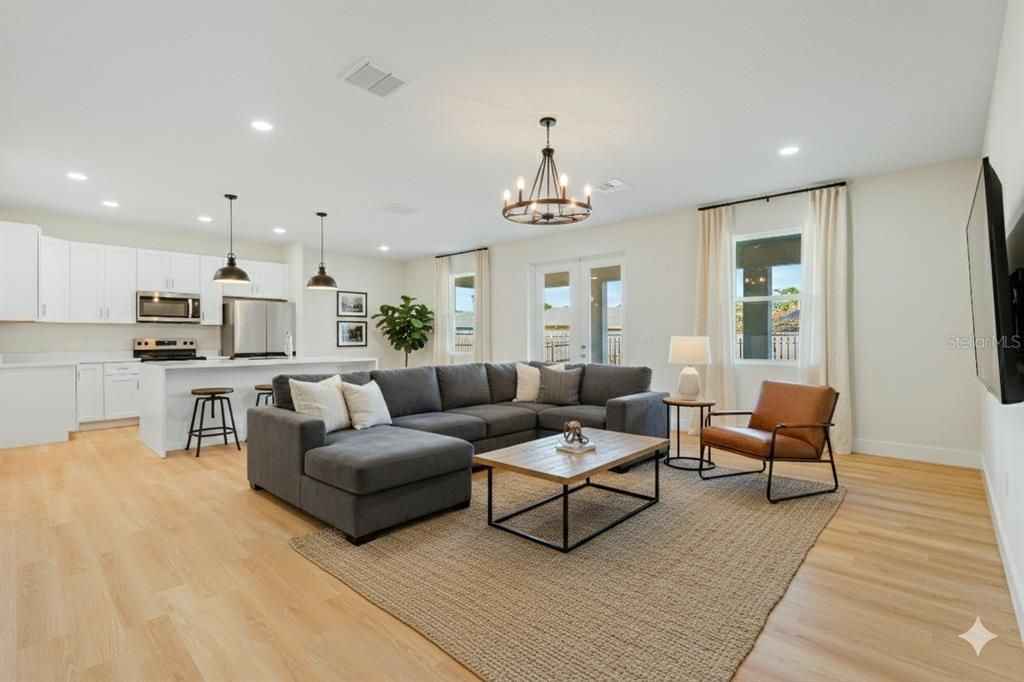 For Rent: $2,550 (4 beds, 2 baths, 2171 Square Feet)
