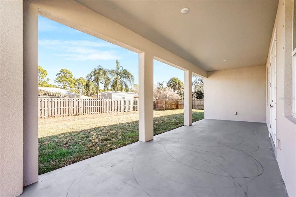 For Rent: $2,550 (4 beds, 2 baths, 2171 Square Feet)