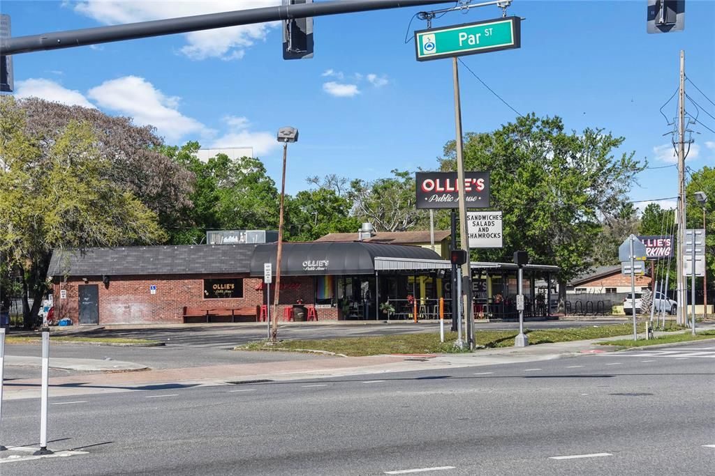 For Sale: $599,900 (3 beds, 2 baths, 1318 Square Feet)