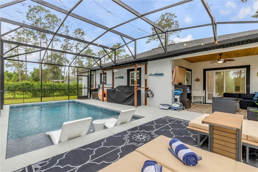 For Sale: $460,000 (3 beds, 2 baths, 1607 Square Feet)
