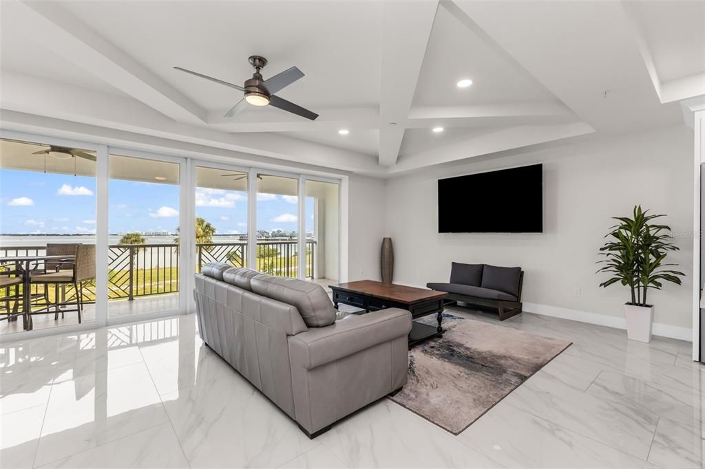 For Sale: $599,000 (2 beds, 2 baths, 1642 Square Feet)