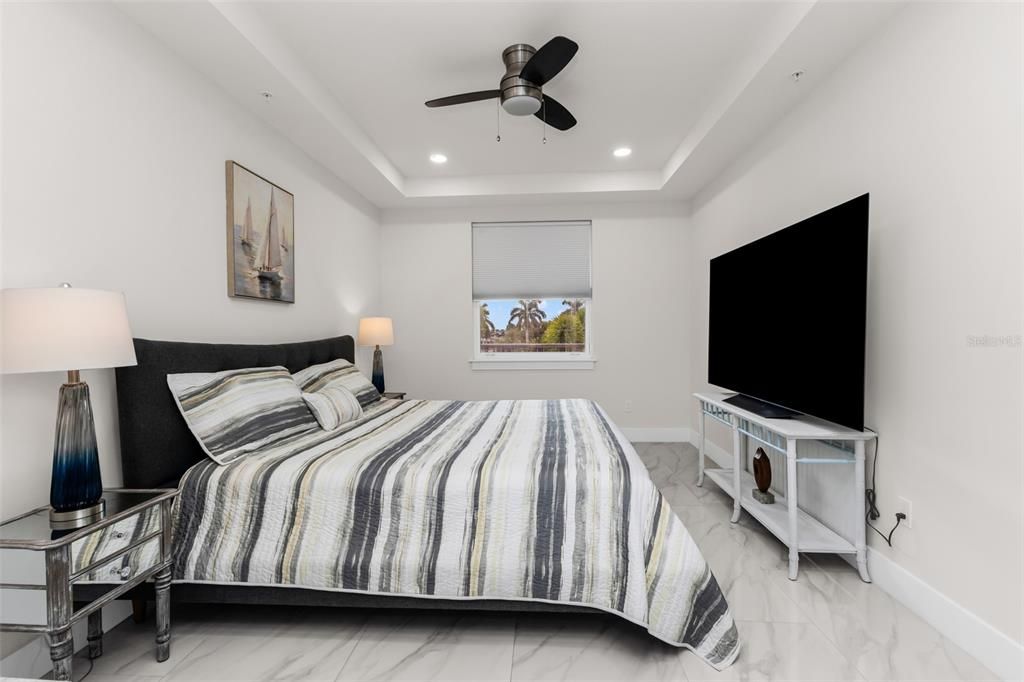 For Sale: $599,000 (2 beds, 2 baths, 1642 Square Feet)