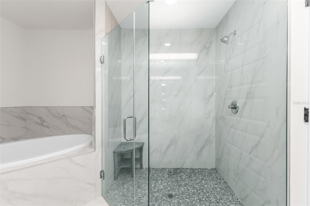 For Sale: $599,000 (2 beds, 2 baths, 1642 Square Feet)