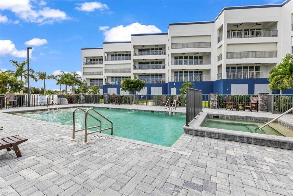 For Sale: $599,000 (2 beds, 2 baths, 1642 Square Feet)