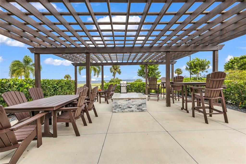 For Sale: $599,000 (2 beds, 2 baths, 1642 Square Feet)