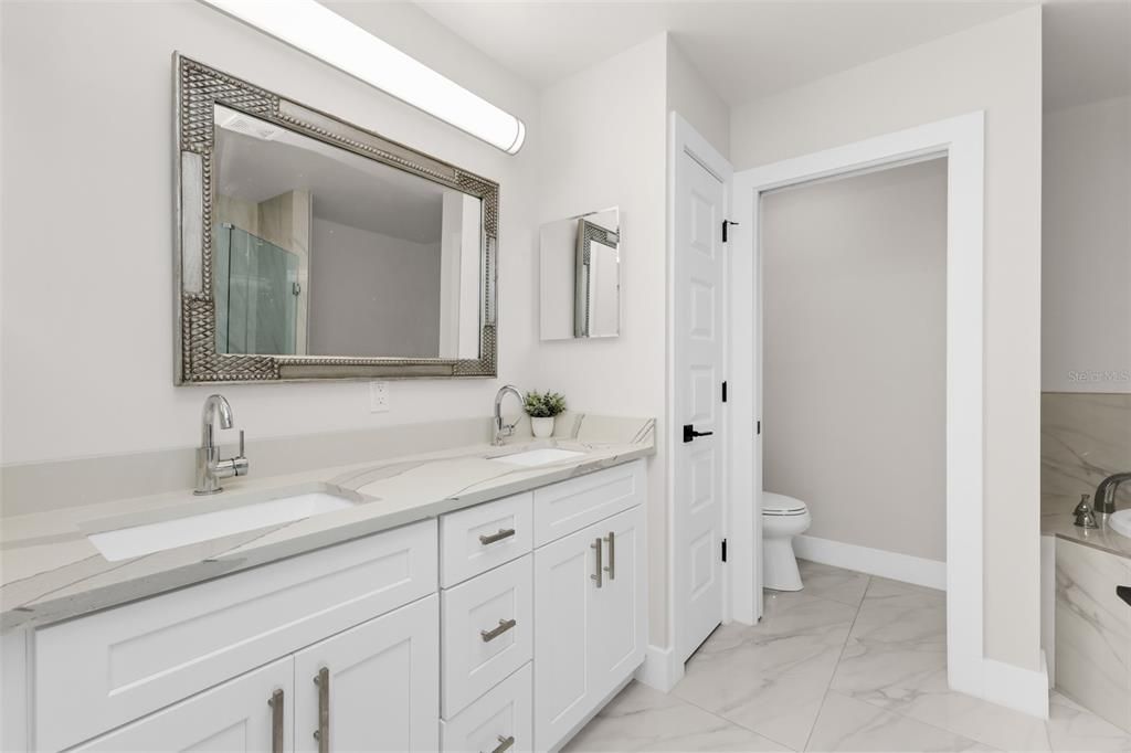 For Sale: $599,000 (2 beds, 2 baths, 1642 Square Feet)
