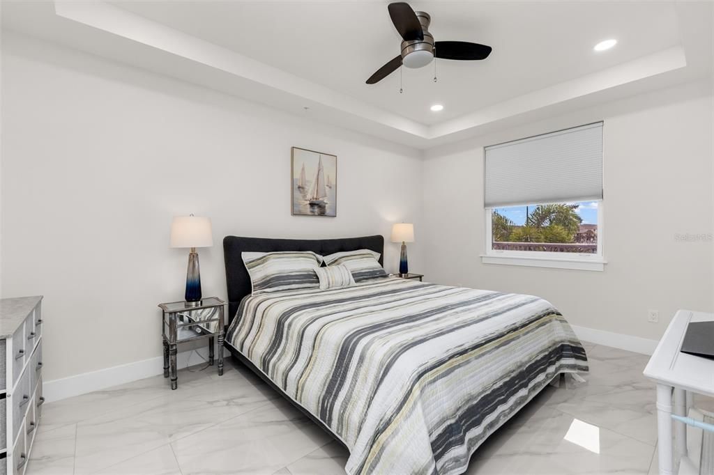 For Sale: $599,000 (2 beds, 2 baths, 1642 Square Feet)