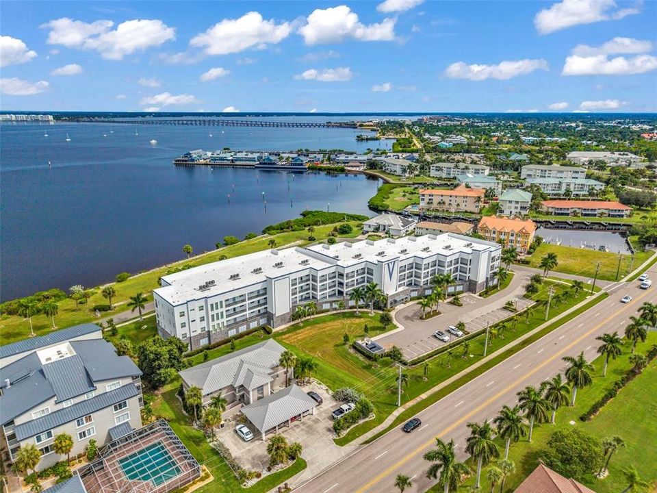 For Sale: $599,000 (2 beds, 2 baths, 1642 Square Feet)
