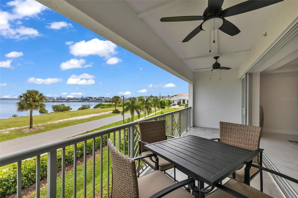For Sale: $599,000 (2 beds, 2 baths, 1642 Square Feet)
