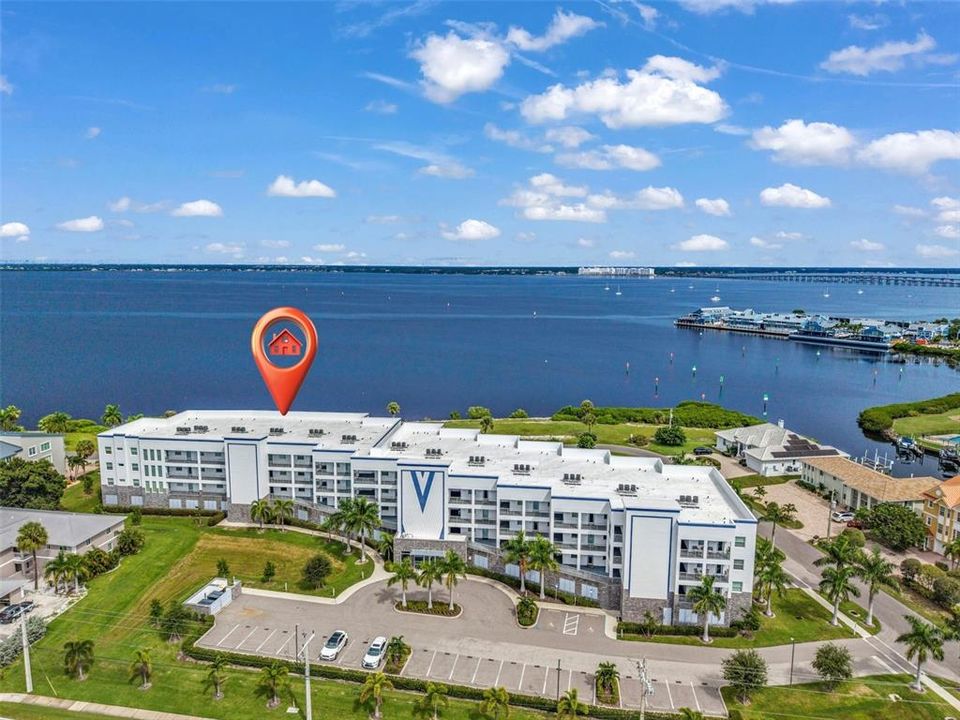 For Sale: $599,000 (2 beds, 2 baths, 1642 Square Feet)
