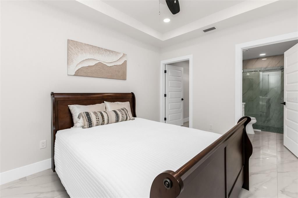 For Sale: $599,000 (2 beds, 2 baths, 1642 Square Feet)