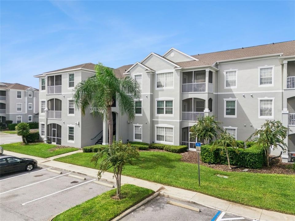 For Sale: $244,900 (3 beds, 2 baths, 1402 Square Feet)