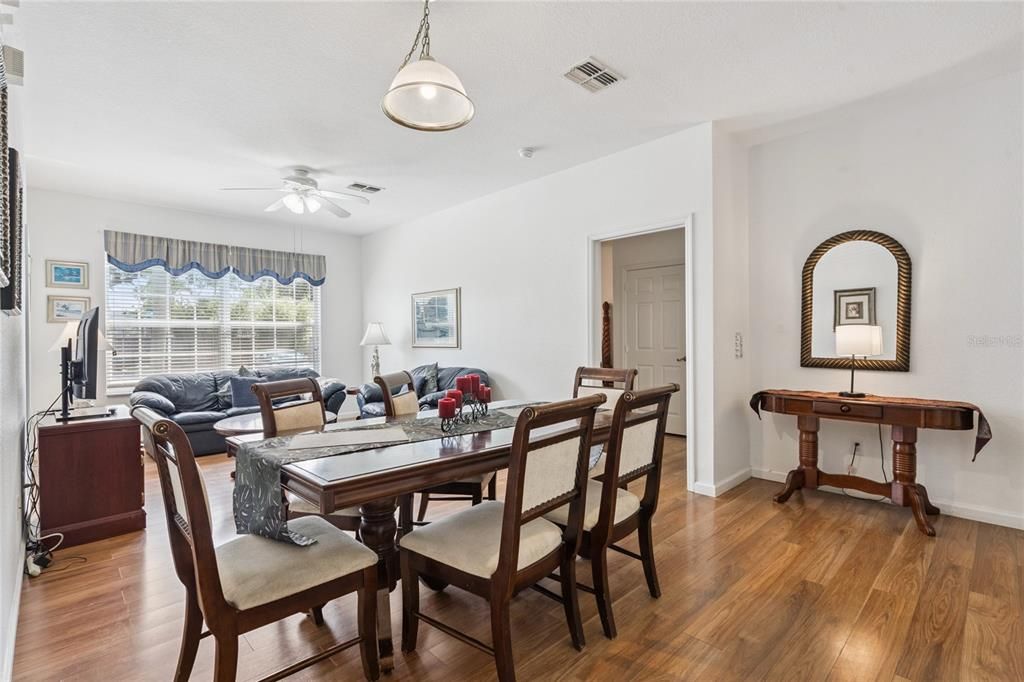 For Sale: $244,900 (3 beds, 2 baths, 1402 Square Feet)