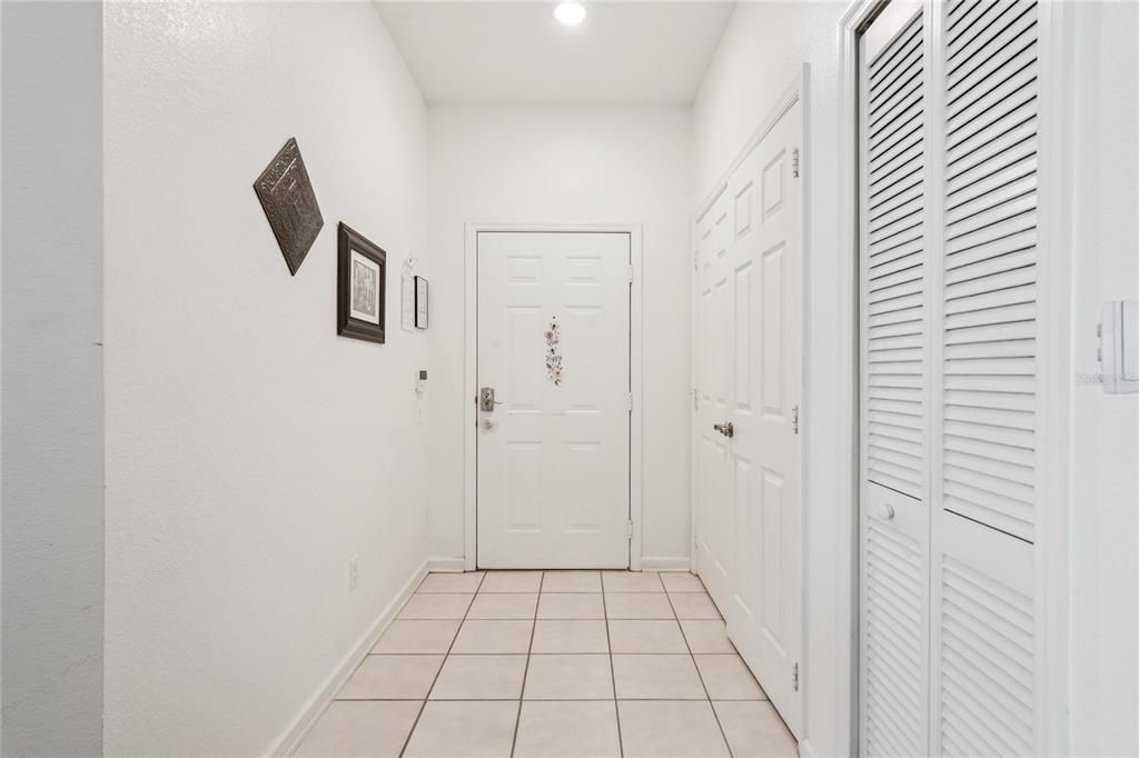 For Sale: $244,900 (3 beds, 2 baths, 1402 Square Feet)