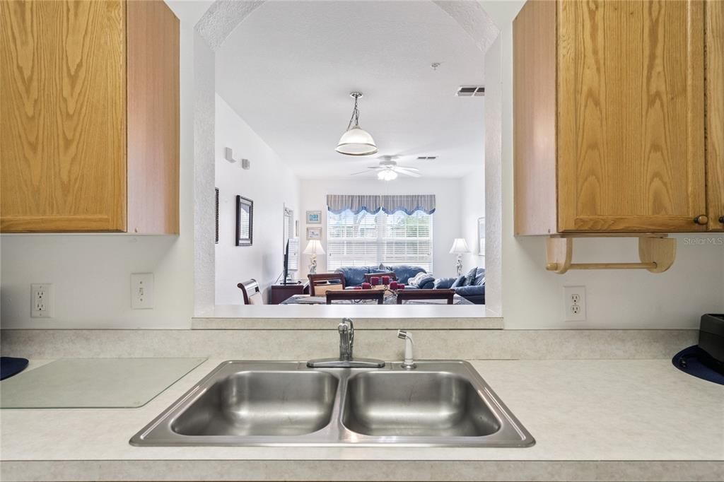 For Sale: $244,900 (3 beds, 2 baths, 1402 Square Feet)