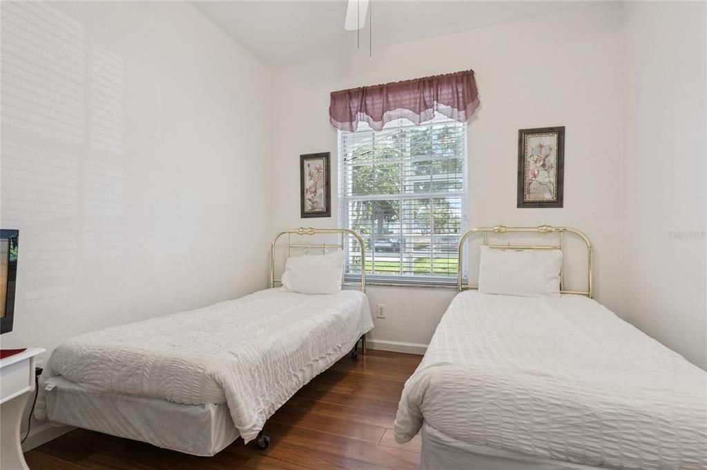For Sale: $244,900 (3 beds, 2 baths, 1402 Square Feet)