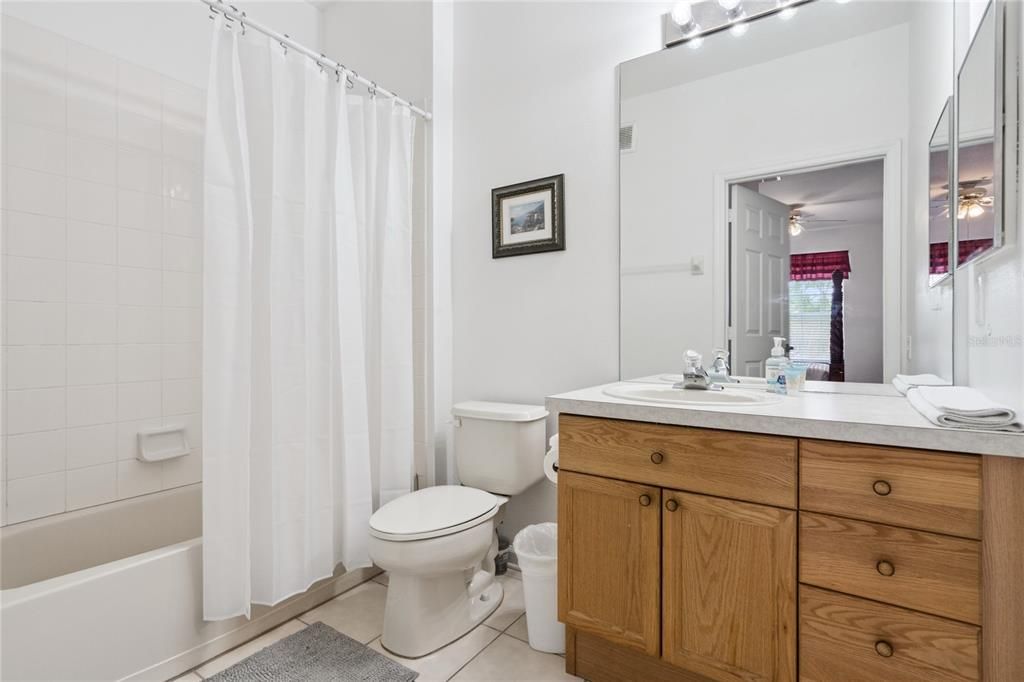 For Sale: $244,900 (3 beds, 2 baths, 1402 Square Feet)