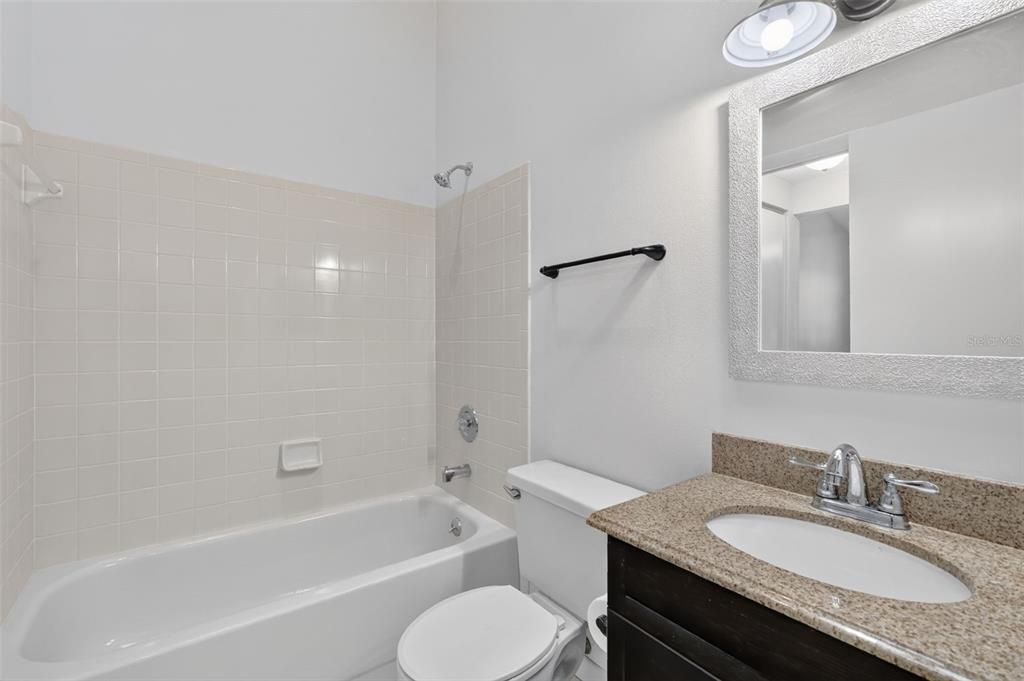 En Venta: $229,900 (2 camas, 2 baños, 1210 Pies cuadrados)