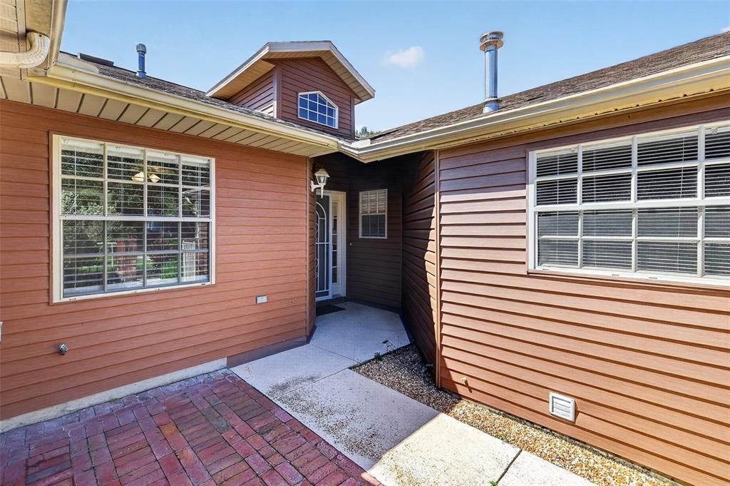 En Venta: $229,900 (2 camas, 2 baños, 1210 Pies cuadrados)