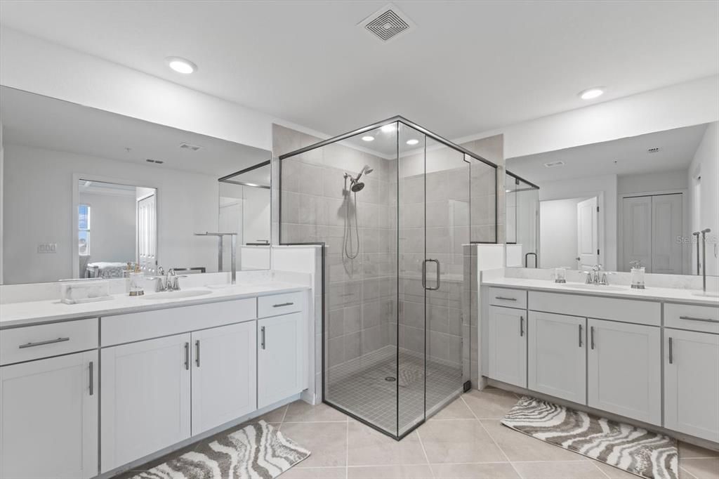 For Rent: $2,800 (3 beds, 2 baths, 1741 Square Feet)