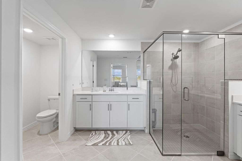 For Rent: $2,800 (3 beds, 2 baths, 1741 Square Feet)