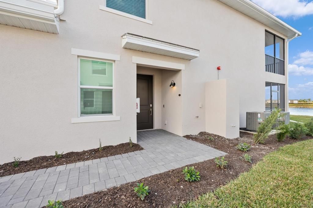 For Rent: $2,800 (3 beds, 2 baths, 1741 Square Feet)