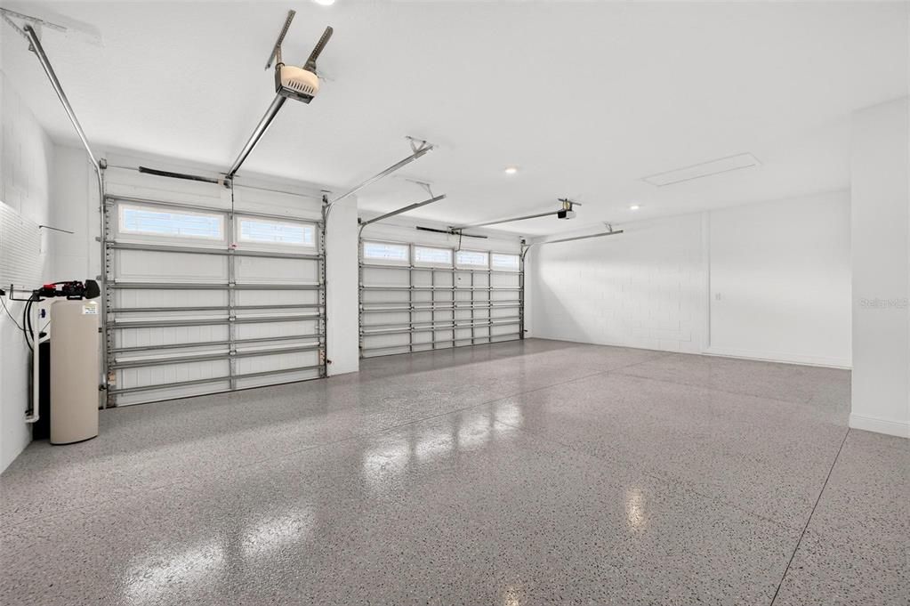 En Venta: $573,500 (3 camas, 3 baños, 2815 Pies cuadrados)