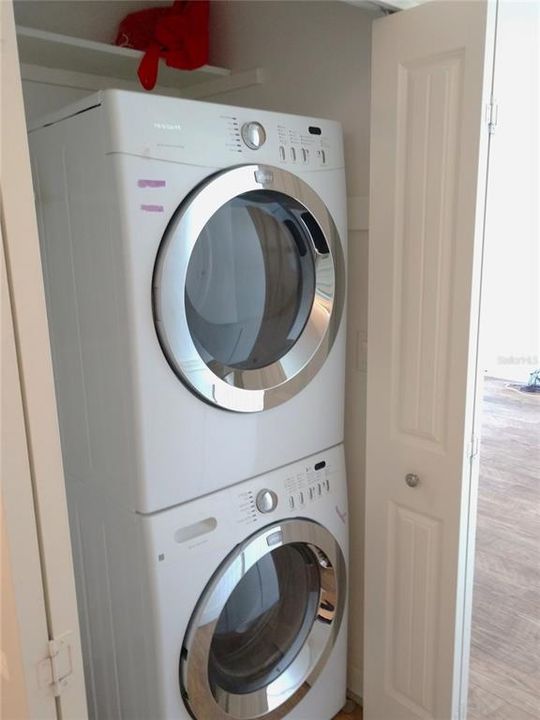 В аренду: $2,050 (2 спален, 1 ванн, 1031 Квадратных фут)