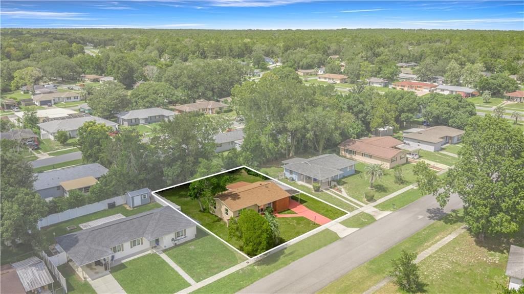 For Sale: $189,900 (2 beds, 1 baths, 990 Square Feet)