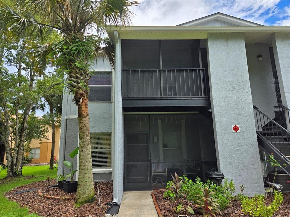 For Rent: $1,600 (2 beds, 2 baths, 851 Square Feet)