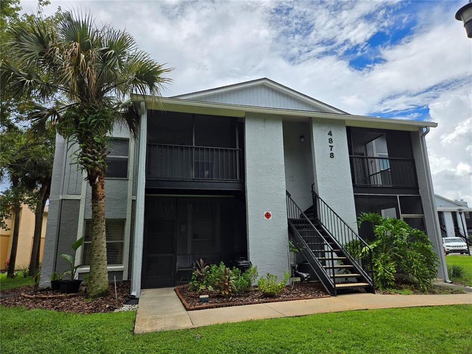 For Rent: $1,600 (2 beds, 2 baths, 851 Square Feet)