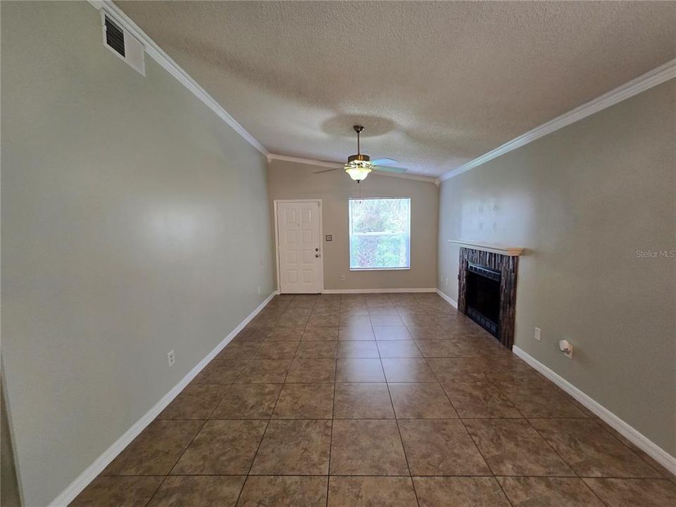 For Rent: $1,600 (2 beds, 2 baths, 851 Square Feet)