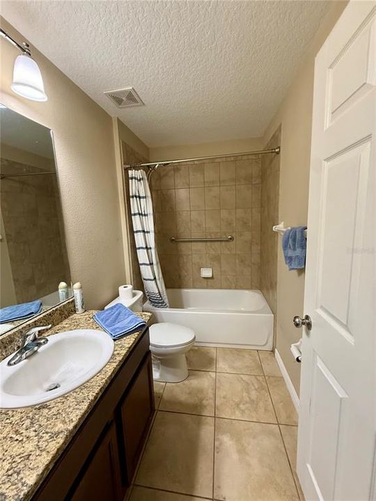 En Venta: $289,000 (4 camas, 2 baños, 1859 Pies cuadrados)