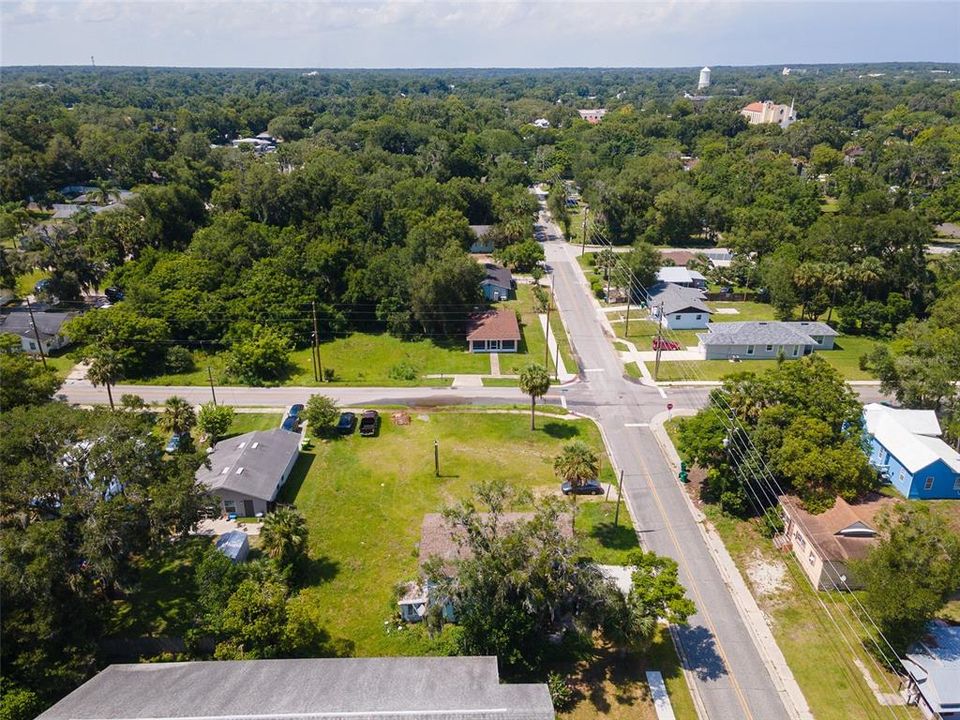 For Sale: $295,000 (6 beds, 0 baths, 1664 Square Feet)