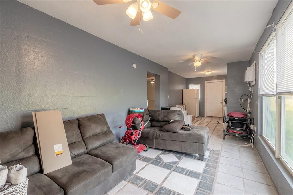 For Sale: $295,000 (6 beds, 0 baths, 1664 Square Feet)