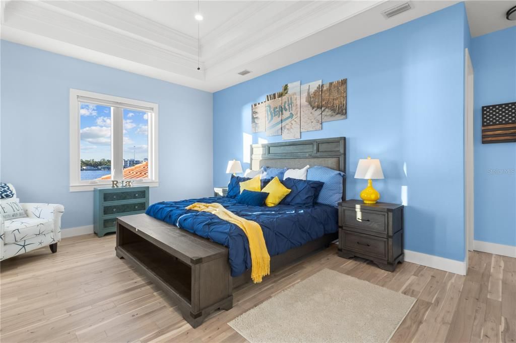 For Sale: $3,875,000 (3 beds, 3 baths, 2776 Square Feet)