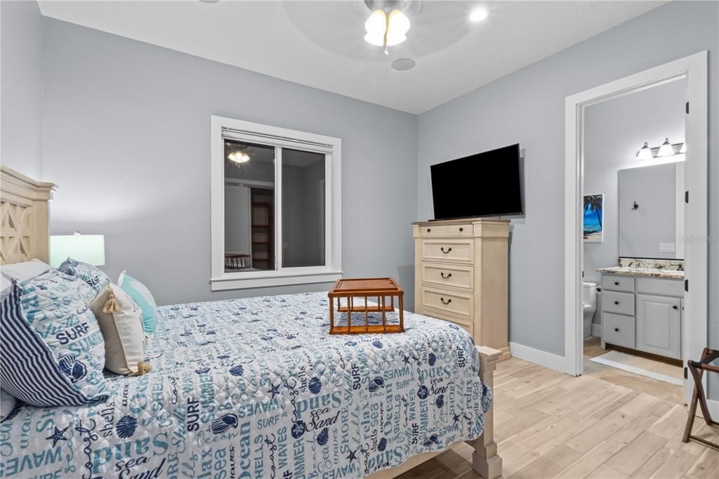 For Sale: $3,875,000 (3 beds, 3 baths, 2776 Square Feet)