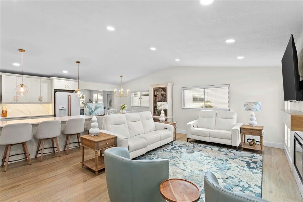 For Sale: $625,000 (4 beds, 3 baths, 1792 Square Feet)