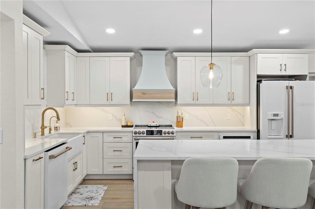 For Sale: $625,000 (4 beds, 3 baths, 1792 Square Feet)